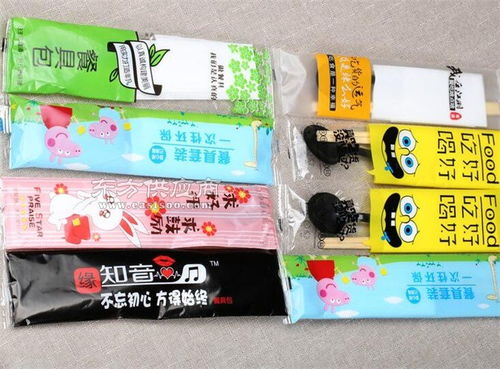 成都便攜餐具四件套 筷子、牙簽、紙巾與勺子的巧妙設(shè)計